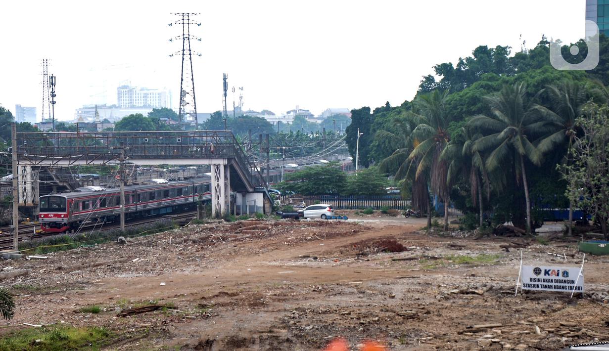 Kementerian Perhuhungan bersama PT KAI resmi memulai perluasan Stasiun Tanah Abang pada Minggu, 30 April 2023. (merdeka.com/Iqbal S. Nugroho)