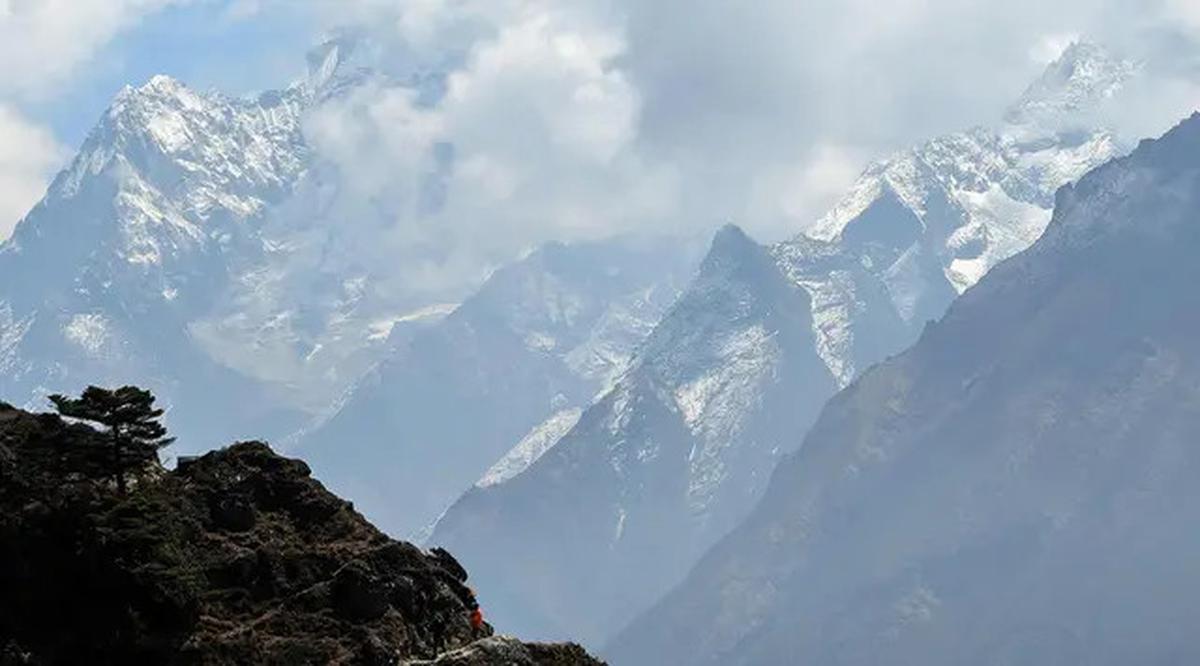 Misteri Sejarah Pendakian ke Puncak Gunung Everest, Siapa yang Pertama?