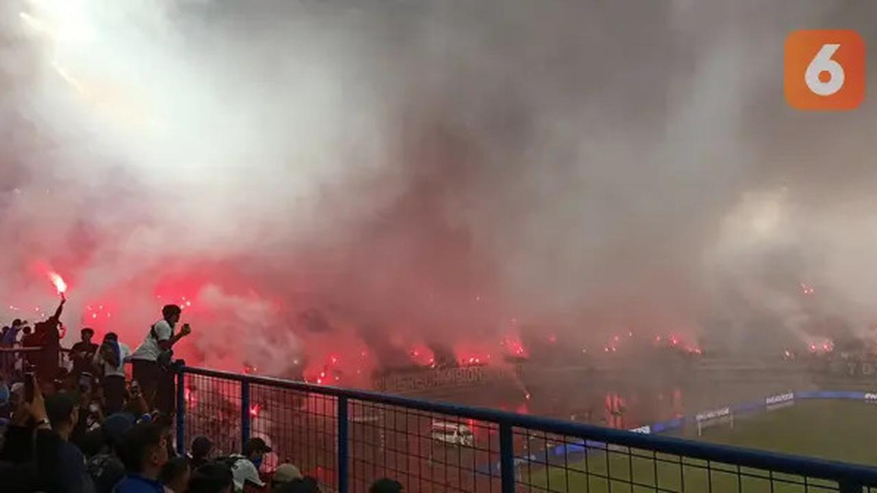 Persib Bandung Juara BRI Liga 1! Disambut Lautan Bobotoh, Tumpah Ruah ke Lapangan