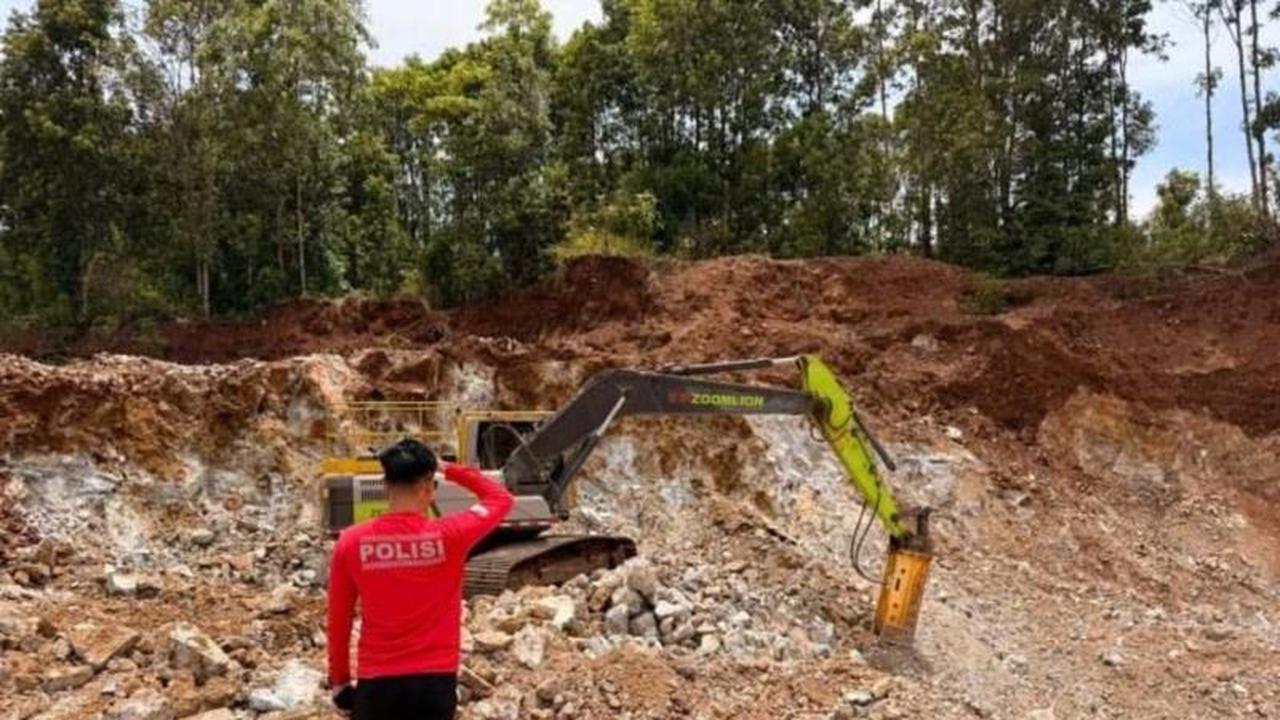 Polda Sultra Sita Tiga Alat Berat dalam Penindakan Penambangan Ilegal di Kolaka
