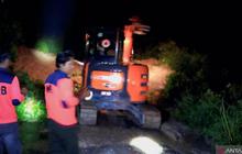 BPBD OKU Selatan Sigap Tangani Tanah Longsor di Jalinsum, Arus Lalin Sempat Lumpuh Total