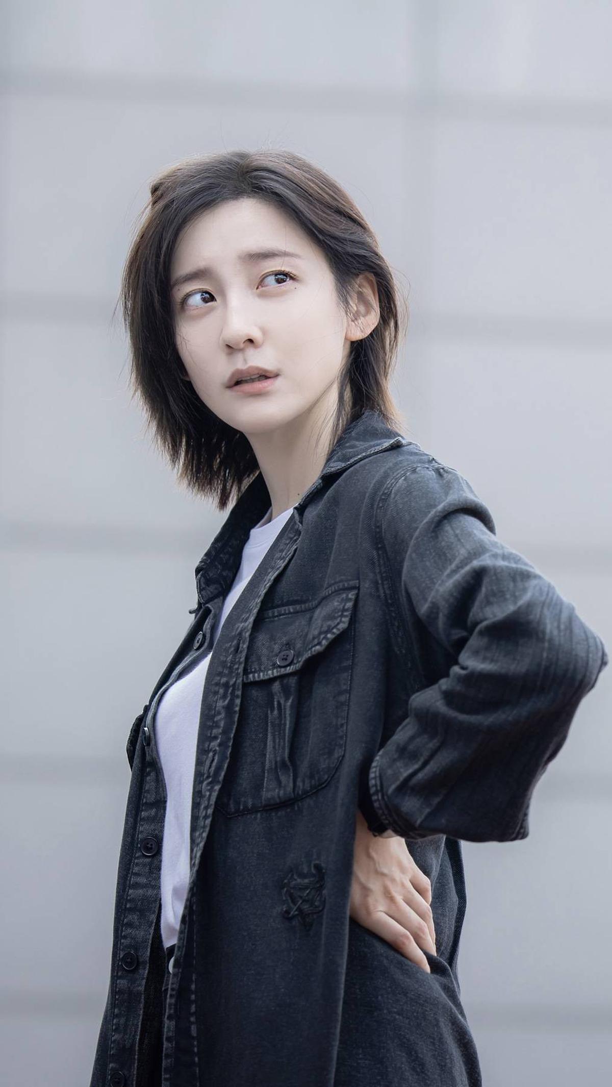 2.&nbsp;Park Ji Hyun Sebagai Lee Kang Hyun