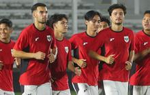 FOTO: Momen Timnas Indonesia U-23 Latihan Jelang Hadapi Filipina di Piala AFF, Dipantau Langsung Alex Pastoor!