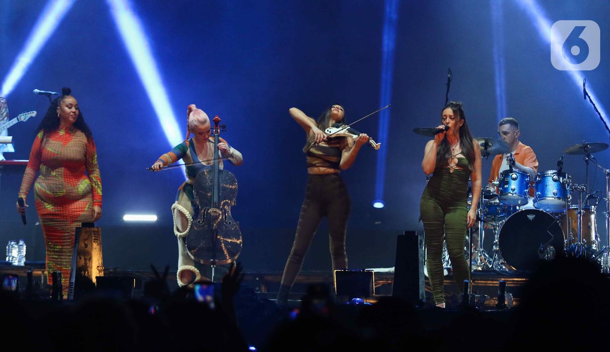 Clean Bandit Tutup Kemeriahan Festival Musik Soundrenaline 2022 - Foto