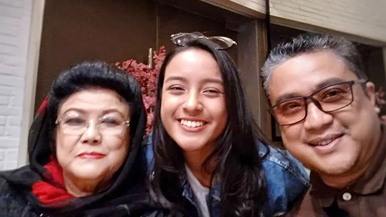 Rahayu Effendy ultah ke-80, ibunda Dede Yusuf dan nenek Kaneishia Yusuf (Foto: Instagram ddyusuf66)