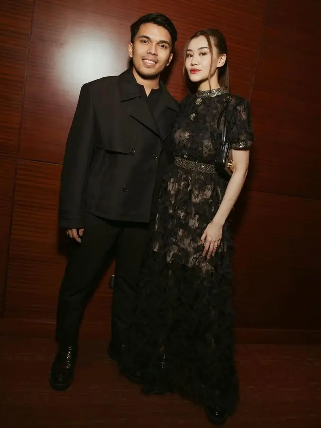 6 Potret Beda Gaya Aaliyah Massaid dan Fuji An Pakai Tas Kembaran Seharga Rp47,5 Juta saat Hadiri Acara yang Sama