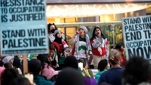 Demo Bela Palestina Jelang KTT APEC