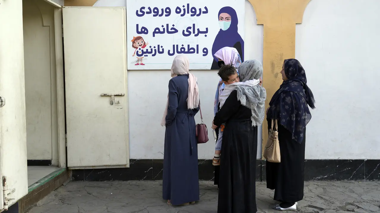 Taliban Larang Perempuan Afghanistan ke Taman Hiburan