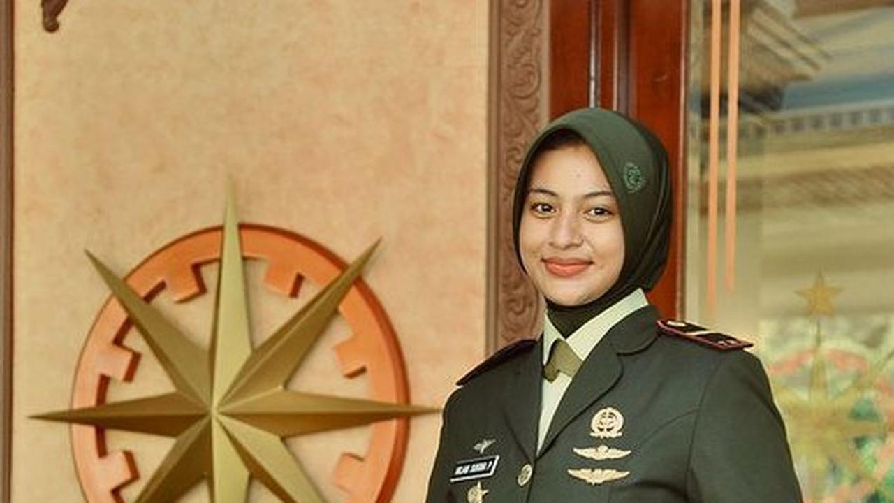 Potret Terbaru Nilam Sukma, Paskibraka Nasional yang Bertugas Sebagai Pembawa Baki di Upacara HUT RI ke-71