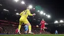 The Reds menang dengan skor meyakinkan melalui Curtis Jones (42'), Dominik Szoboszlai (56'), dan Mohamed Salah (68') (P). (AP Photo/Jon Super)