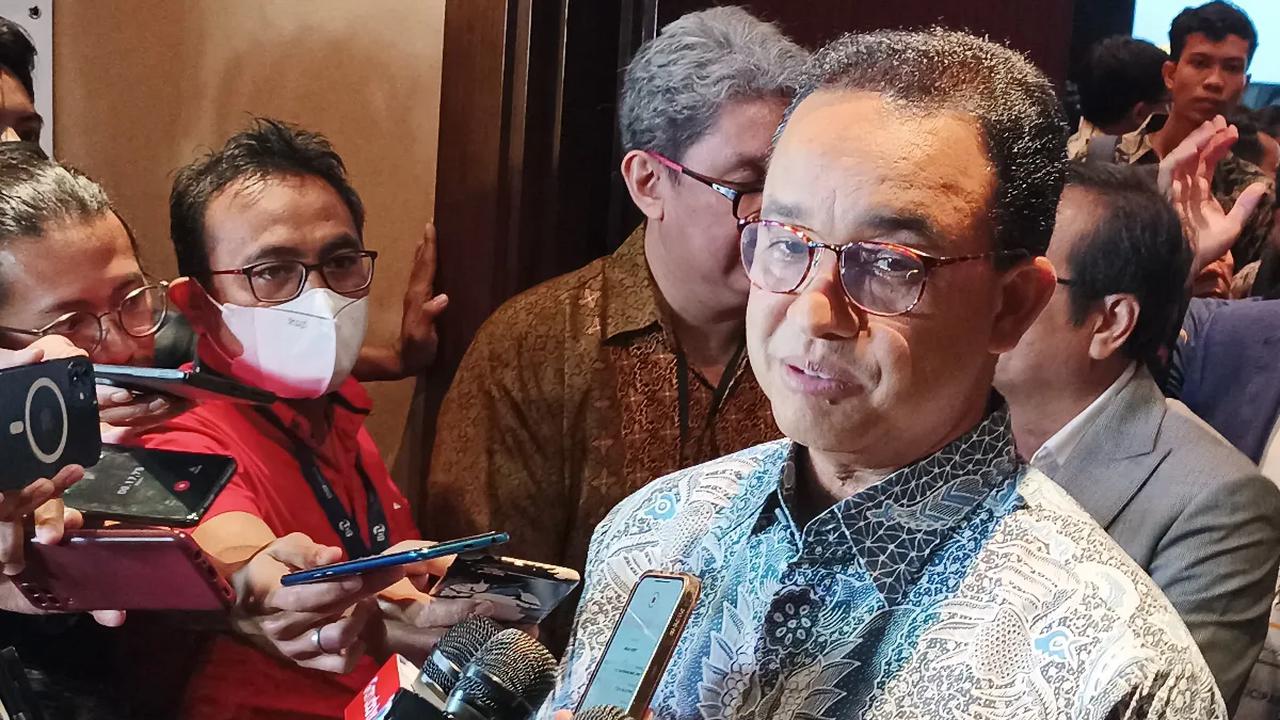 Namun ketika memimpin Jakarta pada 2017 hingga 2022, Anies mengklaim berhasil membawa kembali ibu kota ke forum-forum global.