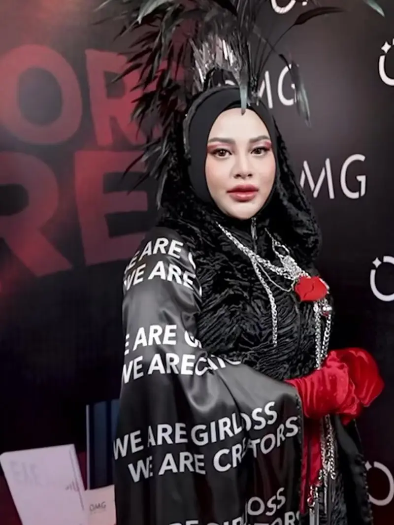 6 Adu Gaya Selebriti Tampil di Jember Fashion Carnaval 2024, dari Raisa Andriana, Tiara Andini, hingga Aurel Hermansyah