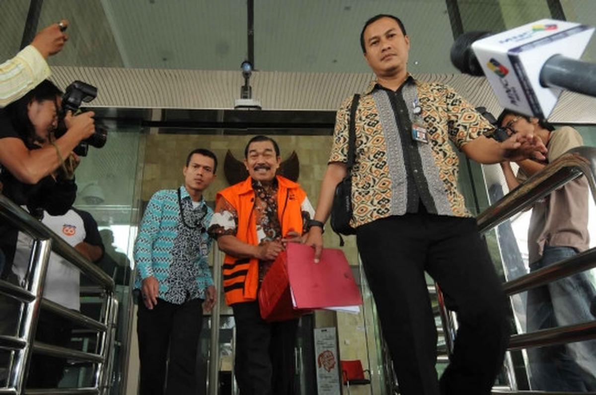 Terkait suap DPRD Sumut, masa tahanan Saleh Bangun juga diperpanjang