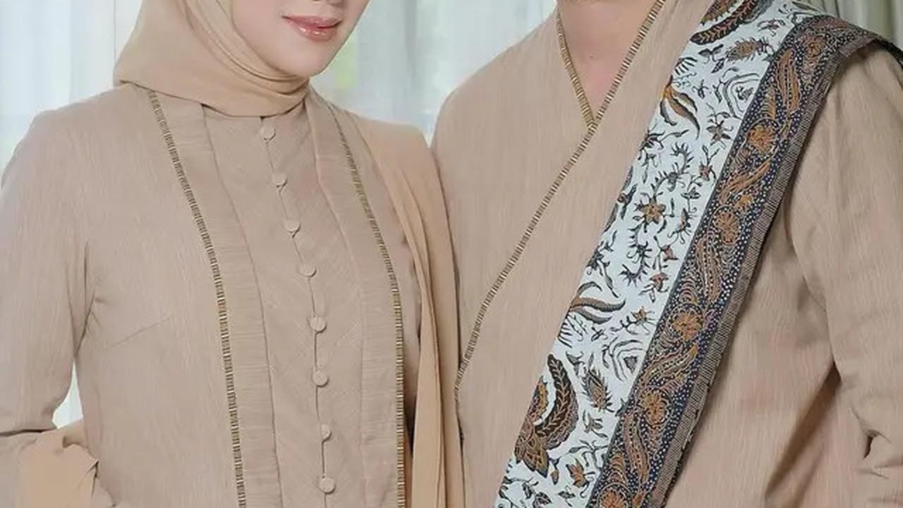 5 Potret Syahnaz Sadiqah Pakai Kebaya Kutubaru Krem, Kental Nuansa Tradisional