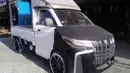 Pick up Suzuki Mega Carry yang wajahnya disulap menjadi Toyota Alphard. (Source: Facebook/Motor Thailand)