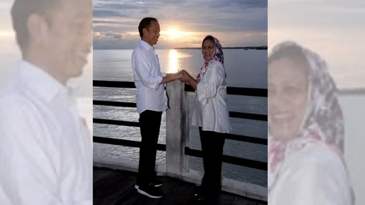 Jokowi dan Iriana Bermesraan di Papua