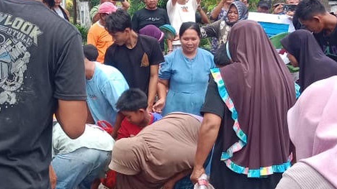 warga tabur lele