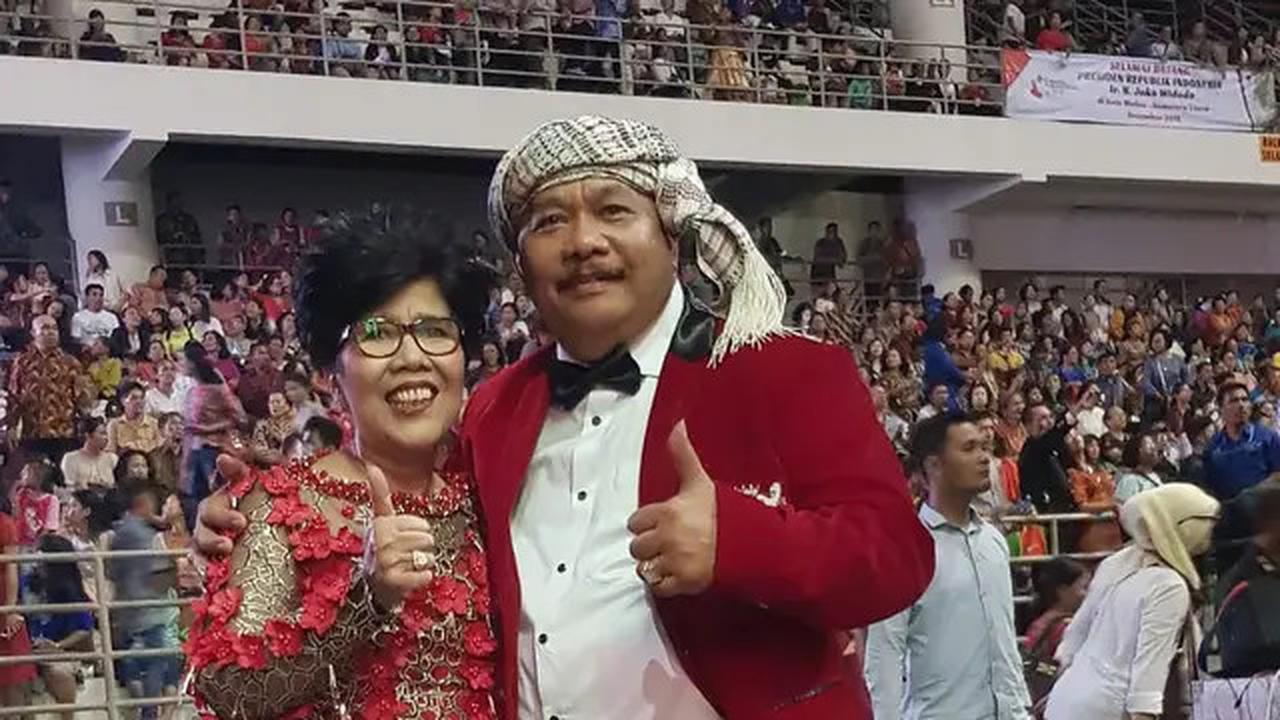 Galeri Foto Rita Butar Butar Pakai Dress Brokat, Busananya Selalu Maksimal saat Bernyanyi