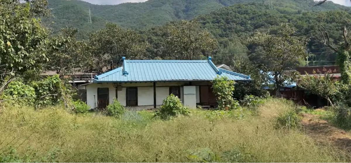 Rumah terbengkalai di Korea