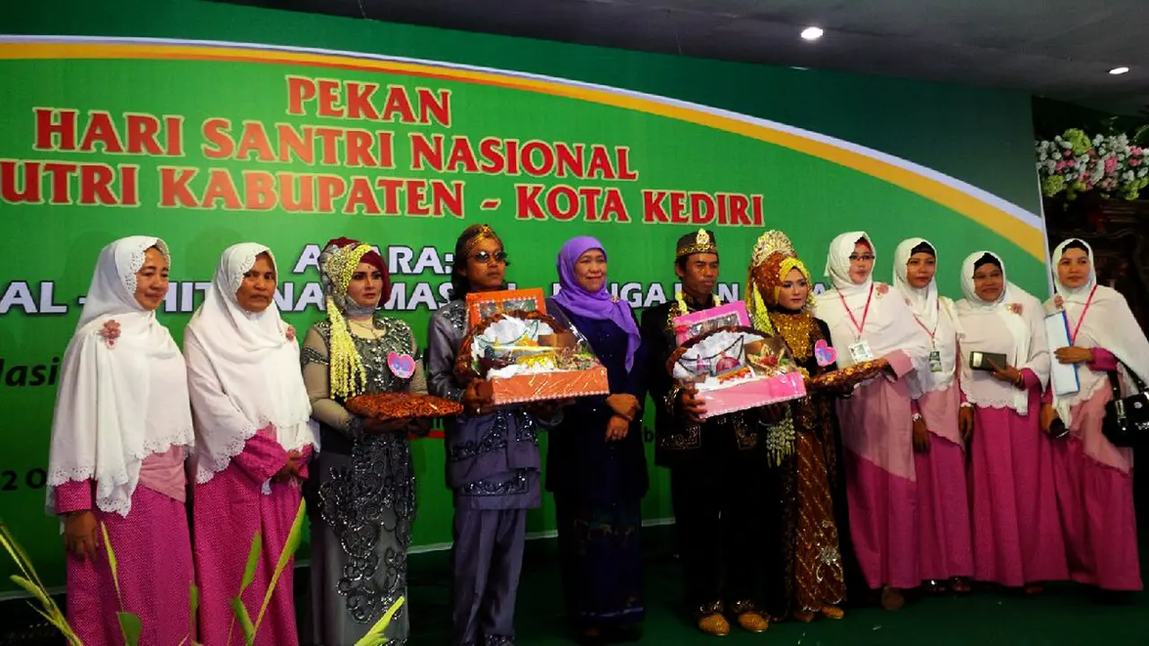 Mensos Khofifah Indar Parawansa