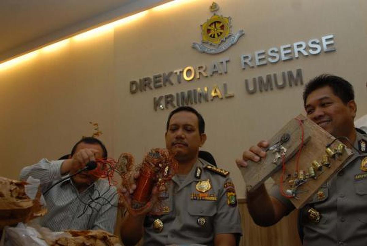 Polda rilis penemuan alat setrum pencari ikan milik 3 petani