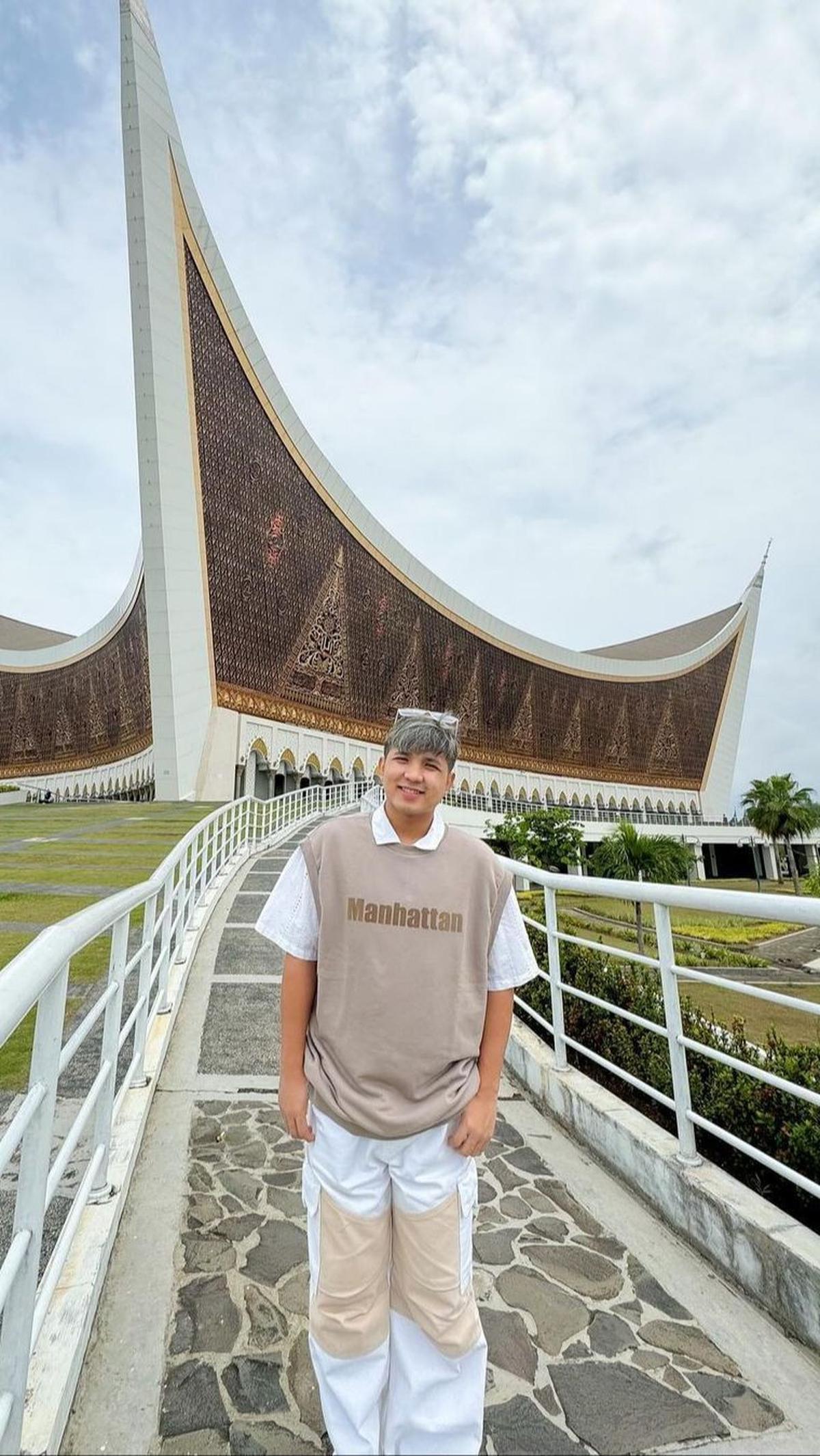 Menguasai Tiga Bahasa <br>