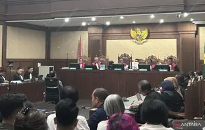 Menko Yusril Bereaksi soal Hakim Langsung Keluar Usai Baca Vonis Nadiem