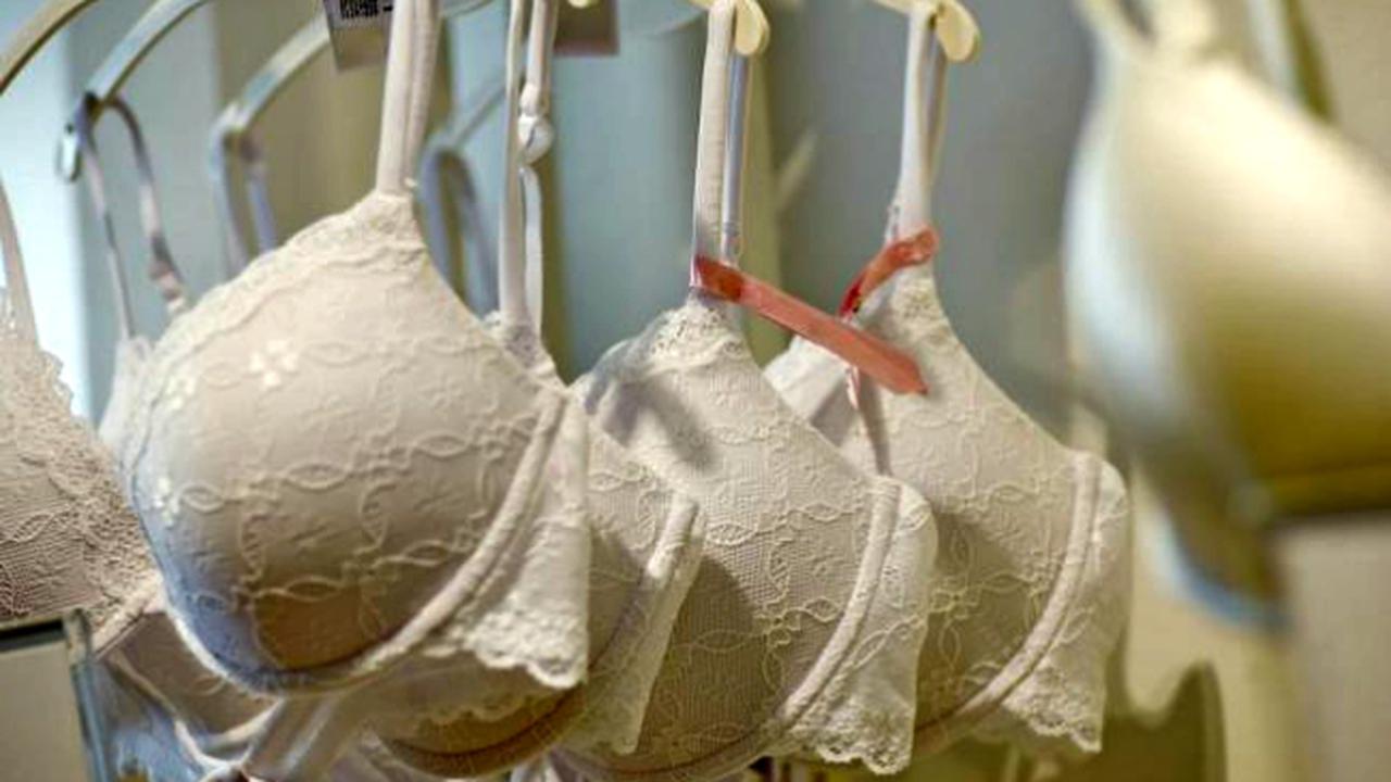 Bra Ini Selamatkan Pemakainya Dari Peluru Nyasar