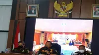 Kejari Sumber Kabupaten Cirebon memberi keterangan pers terkait penetapan Nurhayati pelapor korupsi Kepala Desa Citemu yang malah jadi tersangka. Foto (Istimewa)