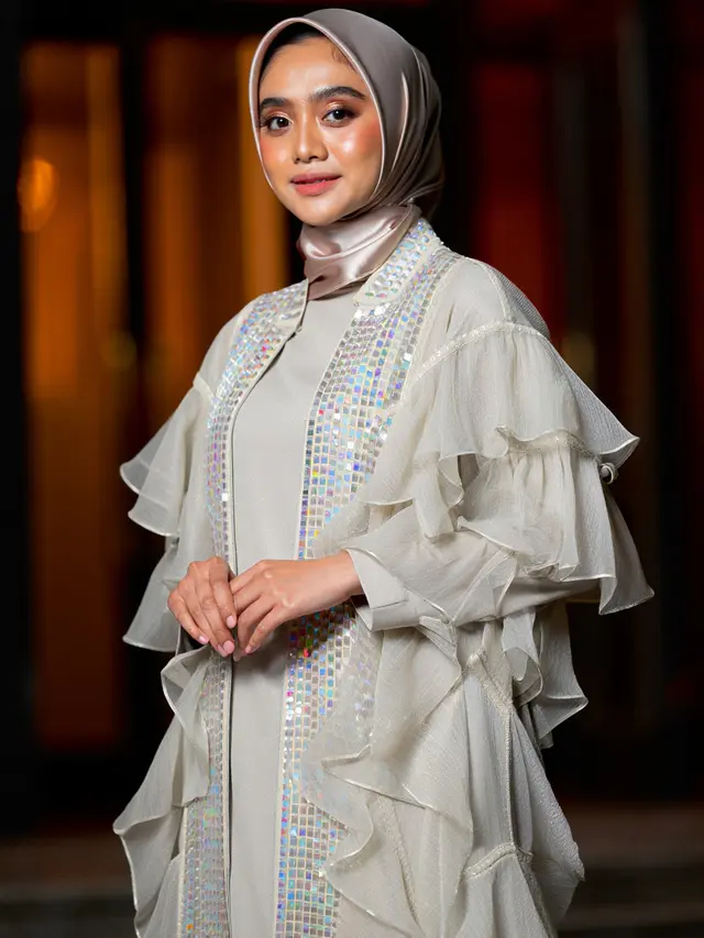 Kaftan Pesta Muslimah Ruffle Modern