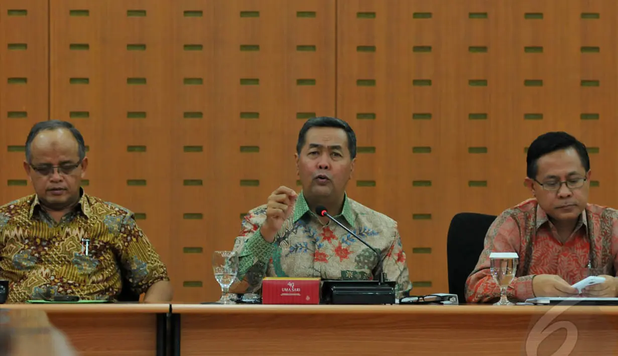 Hal itu dilakukan Kemendikbud untuk menghargai kinerja daerah, Kemendikbud, Jl Jenderal Sudirman, Jakarta Selatan, Jumat (13/6/2014) (Liputan6.com/Andrian M Tunay)