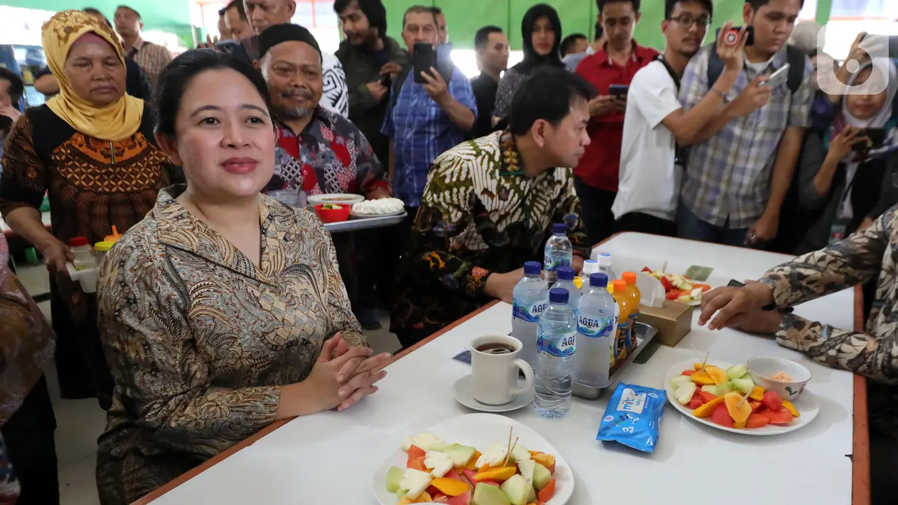 Usai Keliling Kompleks Parlemen, Puan Maharani Makan Tongseng di Kantin DPR