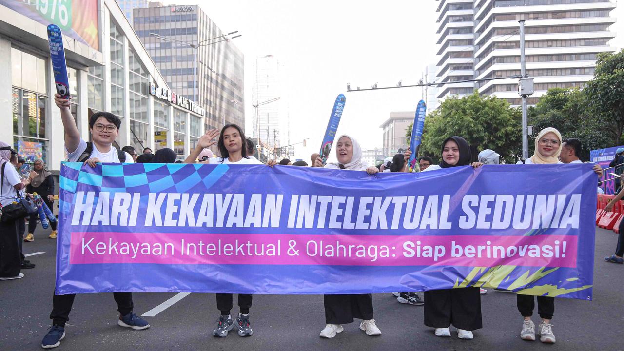 FOTO: Antuasia Warga Warga Ikuti Fun Walk Peringatan Hari Kekayaan Intelektual