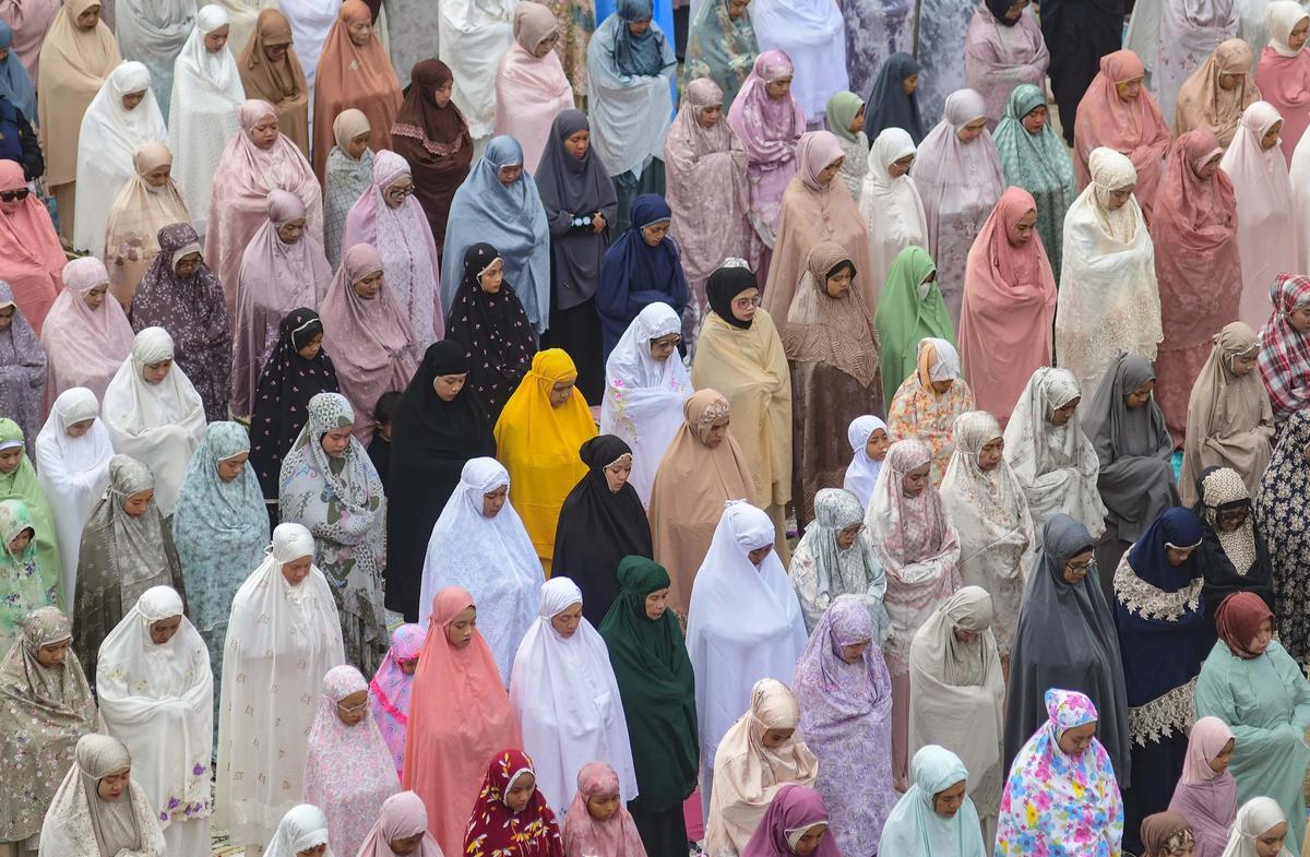 FOTO: Shalat Idul Fitri 1447 Hijriah di Mesjid Kubah Emas Depok Berlangsung Khidmat