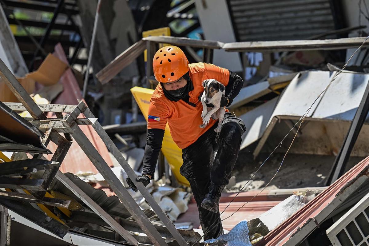FOTO: Korban Tewas Gempa Filipina Selatan Bertambah Jadi 37 Orang