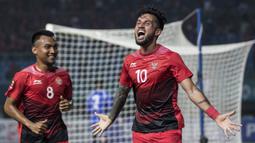 Gelandang Indonesia, Stefano Lilipaly, merayakan gol yang dicetaknya ke gawang Chinese Taipei pada laga Grup A Asian Games di Stadion Patriot, Bekasi, Minggu (12/8/2018). Indonesia menang 4-0 atas Chinese Taipei. (Bola.com/Vitalis Yogi Trisna)