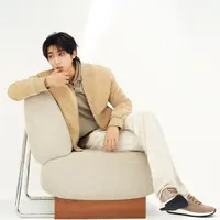 Pengumuman ini langsung menarik perhatian penggemar global, terlebih karena visual dan pesona HAN dalam kampanye perdananya sukses memancarkan aura boyfriend material yang elegan sekaligus effortless. [Dok/Tod’s].