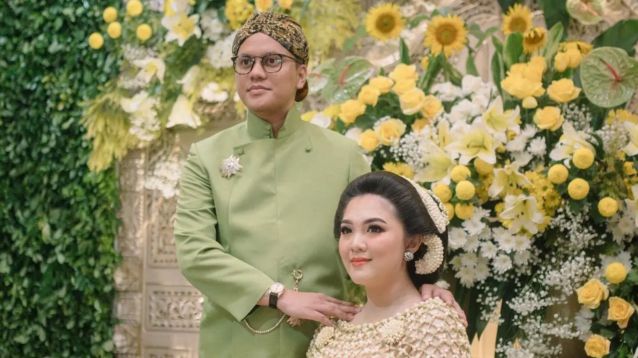 Arief Muhammad dan Istri, Tiara Pangestika.