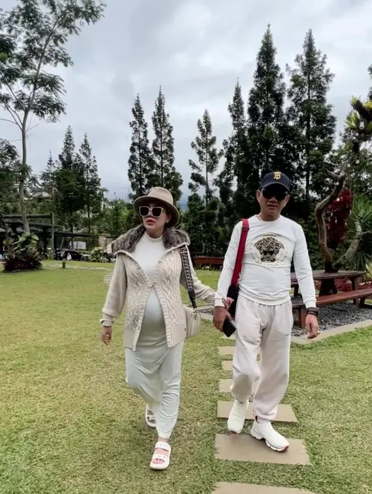 [Instagram/bellashofie_rigan]