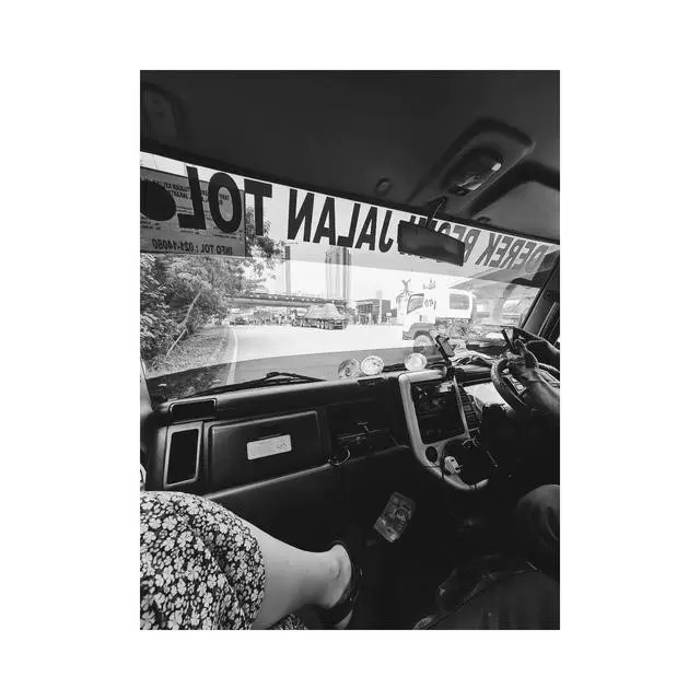 Dinda Kanya Dewi terlibat kecelakaan mobil (Instagram/dindakanyaa)