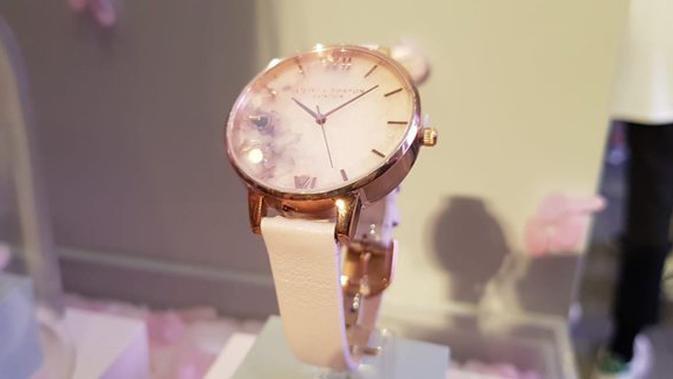 Jam Tangan Asal London Mampu Memancarkan Energi Positif Bagi Penggunanya Fashion Fimela Com