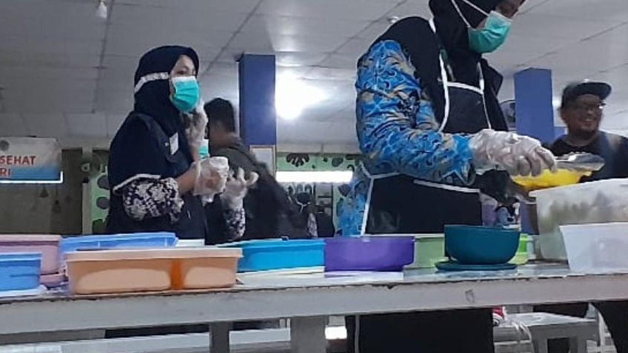 Mencuat Wacana Sumber Anggaran Makan Siang Gratis dari Dana BOS, Ini Respons Kemenko-PMK