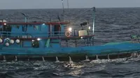 Kapal nelayan asal Indonesia ditangkap di perairan Australia tanggal 24 April 2019. (Foto: ABF)