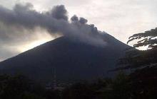 Gunung Gamalama 'batuk', Bandara Sultan Baabullah juga ditutup