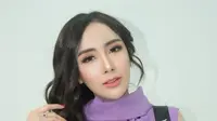 Di Balik Lagu Candu dan Luka, Ucie Sucita Berbagi Kisah Nyata Kecanduan Cinta Berujung Sakit Hati