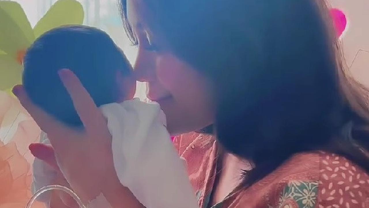 Jessica Iskandar Bagikan Video Pertama Bareng Anak Perempuannya, Aura Bahagianya Terpancar