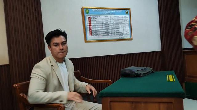 Baim Wong di Pengadilan Agama Jakarta Selatan, Rabu (4/12/2024)