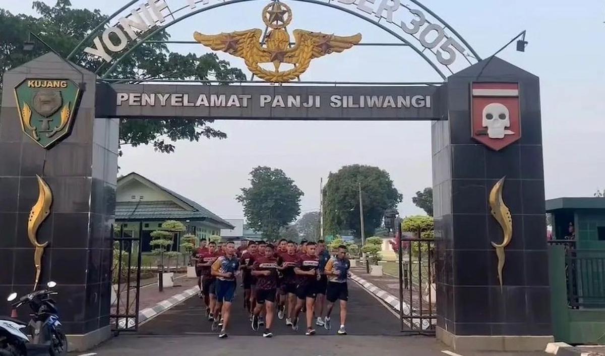 "Luar biasa di sini kami merasa bangga hadir disini dipanggil Danton saja sudah senang sekali dan bahkan kami diberikan makan serta fasilitas yang baik juga sungguh satuan yang luar biasa," <br>