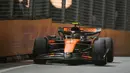 McLaren memastikan diri mereka menyabet gelar ini dengan koleksi 650 poin disusul oleh Mercedes dengan raihan 325 poin. (AP Photo/Vincent Thian)