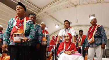 580 Koleksi Model Baju Batik Haji 2019 Gratis Terbaik